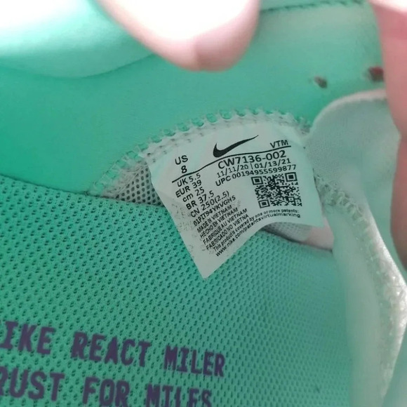 𝅺Nike Running React Miler  2 Sneakers Platinum Tint/Green Glow/White 8 - Picture 11 of 13